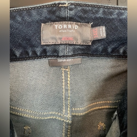 Torrid NWOT- Jegging Super Soft Jeans - Picture 7 of 10